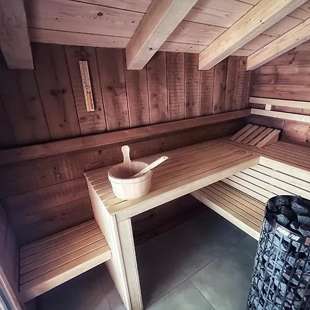Aconit, Terrasse Panoramique Avec Jacuzzi Et Sauna Dağ evi
