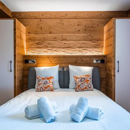 Chalet Aconit, Terrasse Panoramique Avec Jacuzzi Et Sauna Chalet Gerardmer