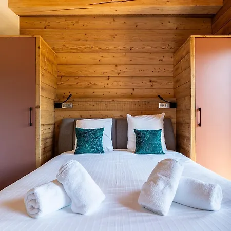 Chalet Chalet Aconit, Terrasse Panoramique Avec Jacuzzi Et Sauna
