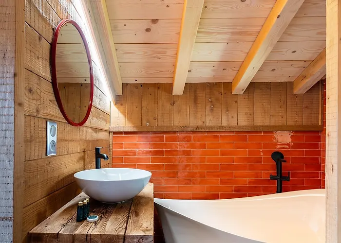 Horská chata Aconit, Terrasse Panoramique Avec Jacuzzi Et Sauna *